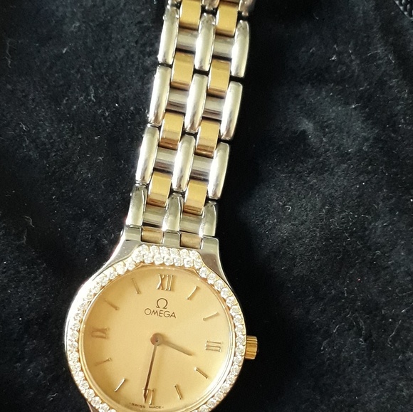 Original Omega gold diamond ladies watch. main image 5